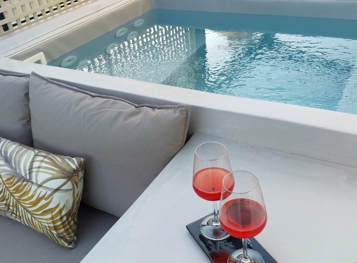 *** Boutique Syntagma Apartment W/ Plunge Pool *** Atenas Exterior foto